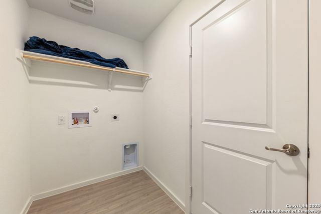 5750 Repeating Way, Von Ormy, TX 78073