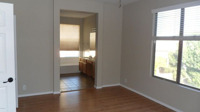 9008 W QUAIL Avenue, Peoria, AZ 85382