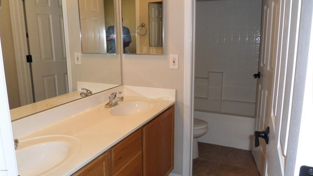 9008 W QUAIL Avenue, Peoria, AZ 85382