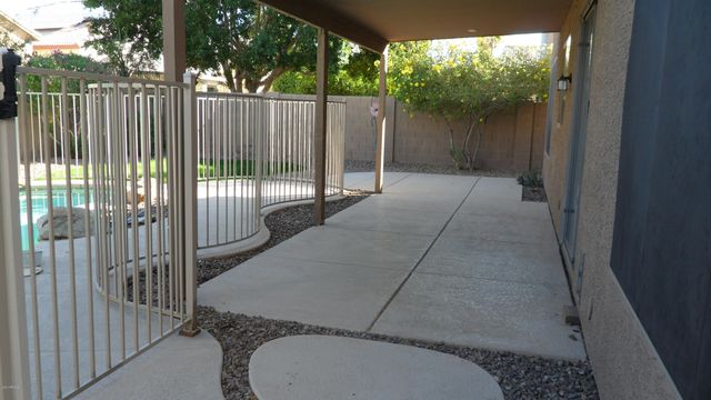 9008 W QUAIL Avenue, Peoria, AZ 85382