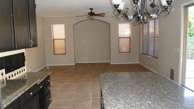 9008 W QUAIL Avenue, Peoria, AZ 85382