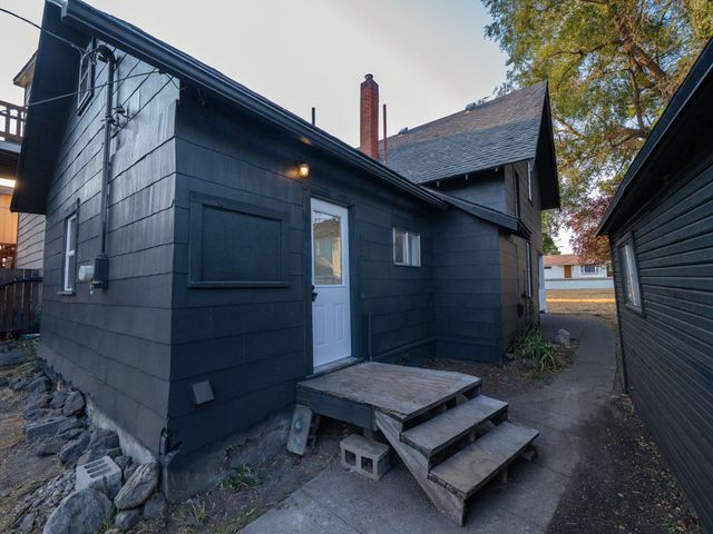 1512 E Dalton Ave, Spokane, WA 99207