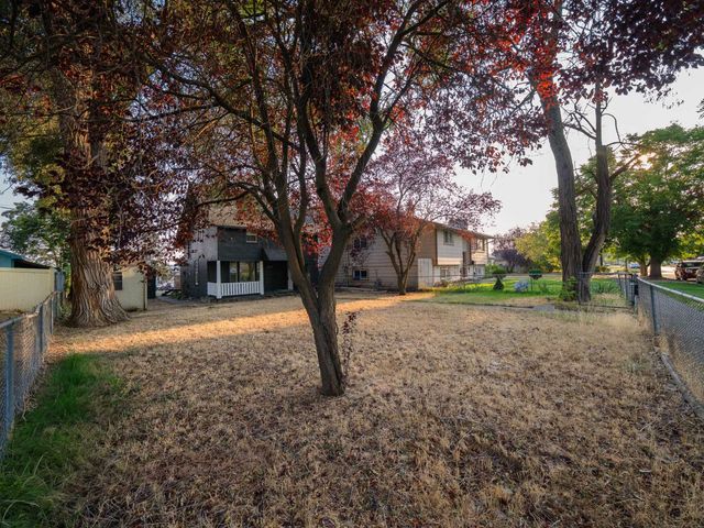 1512 E Dalton Ave, Spokane, WA 99207