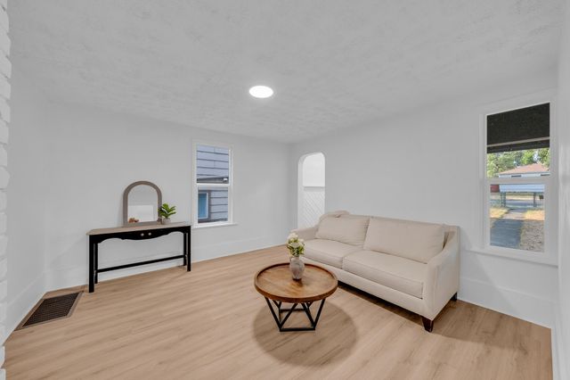 1512 E Dalton Ave, Spokane, WA 99207