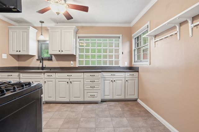 1105 Gary AVENUE, Clairton, PA 15025