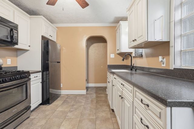 1105 Gary AVENUE, Clairton, PA 15025