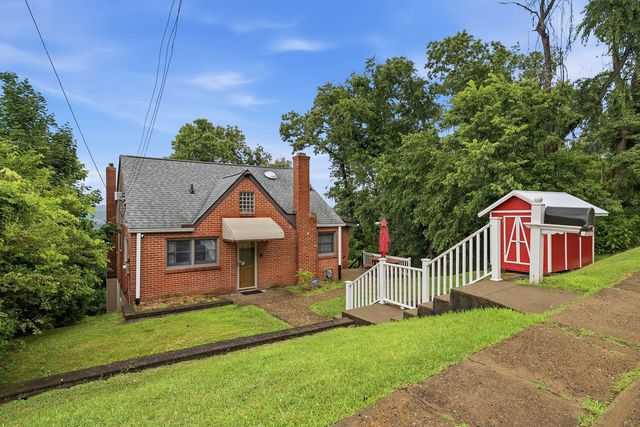 1105 Gary AVENUE, Clairton, PA 15025