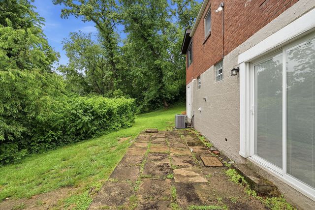 1105 Gary AVENUE, Clairton, PA 15025