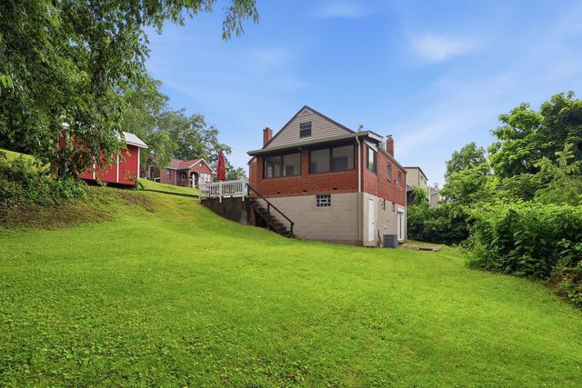1105 Gary AVENUE, Clairton, PA 15025