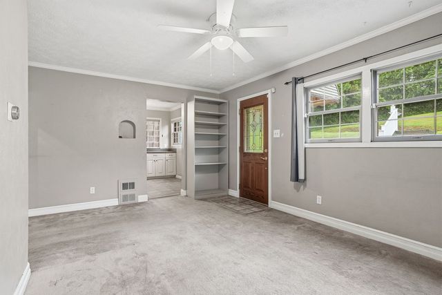 1105 Gary AVENUE, Clairton, PA 15025