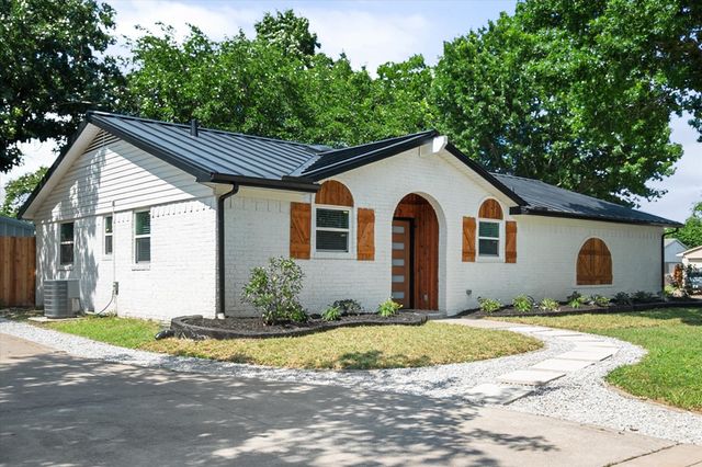 1007 Dayton Road, Mansfield, TX 76063