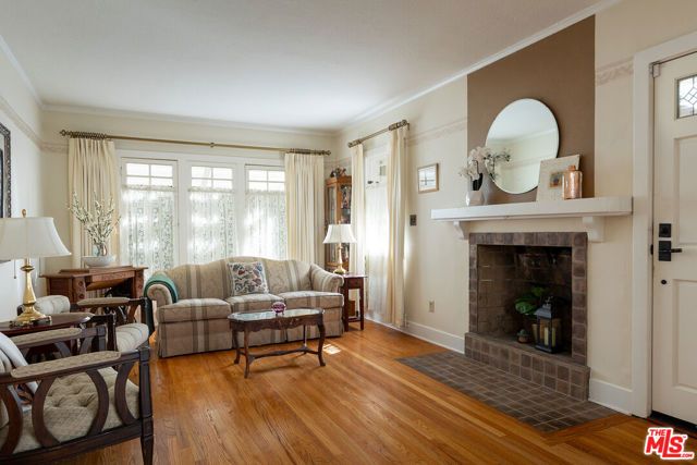 3504 Downing Avenue, Glendale, CA 91208