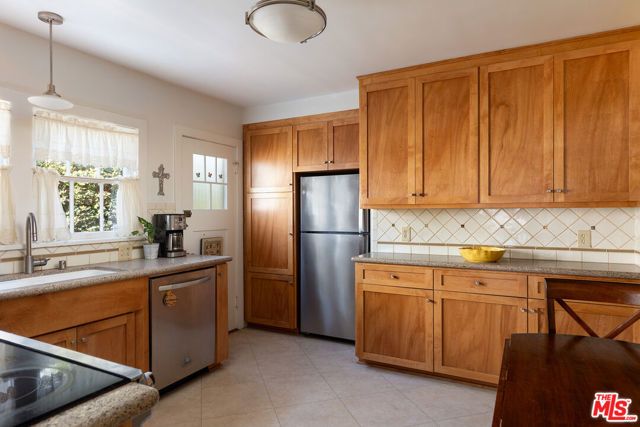 3504 Downing Avenue, Glendale, CA 91208