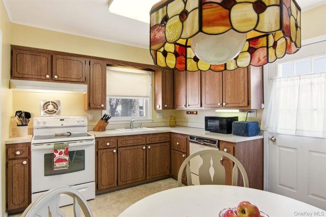 2393 Maple Avenue, Seaford, NY 11783