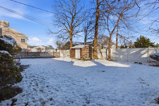 2393 Maple Avenue, Seaford, NY 11783