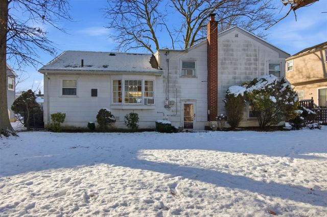 2393 Maple Avenue, Seaford, NY 11783