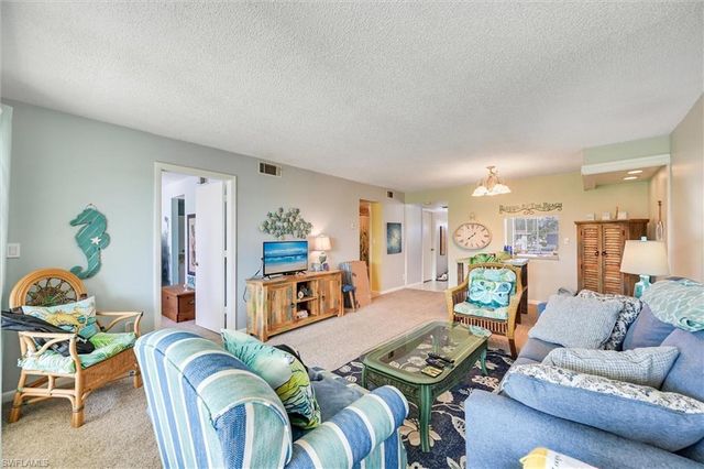 163 Palm DR 2874, Naples, FL 34112