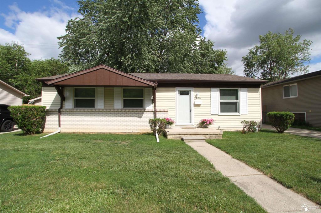 626 John Rolfe Drive, Monroe, MI 48162
