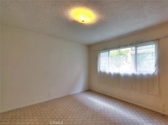 211 E California B7, Glendale, CA 91206
