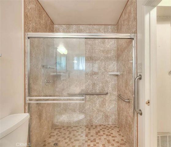 211 E California B7, Glendale, CA 91206