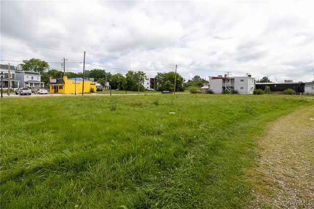 2811 Nine Mile Rd, Richmond, VA 23223