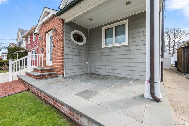 76 Coronado Street, Atlantic Beach, NY 11509