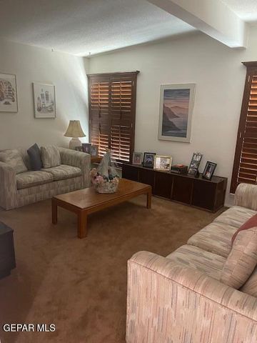 7141 Peach Tree Lane, El Paso, TX 79915