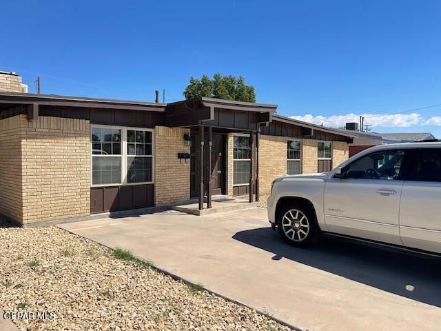 7141 Peach Tree Lane, El Paso, TX 79915