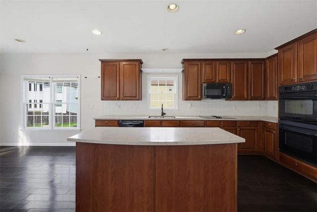 1841 River Crest Way, Lawrenceville, GA 30045