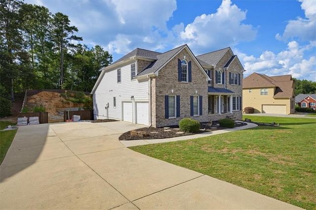 1841 River Crest Way, Lawrenceville, GA 30045