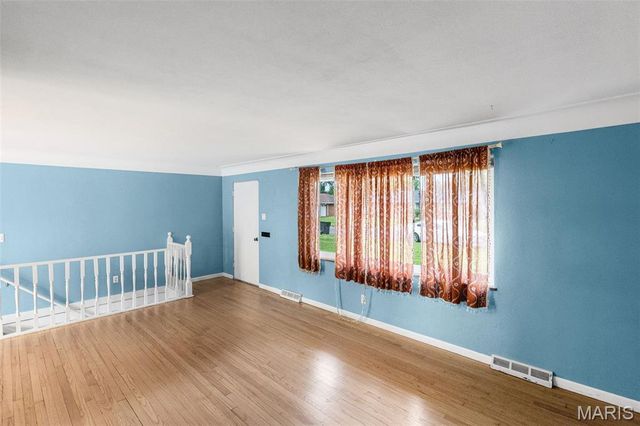 22 Buckingham Road, Belleville, IL 62226