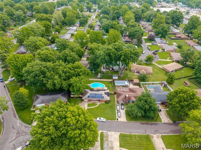 22 Buckingham Road, Belleville, IL 62226