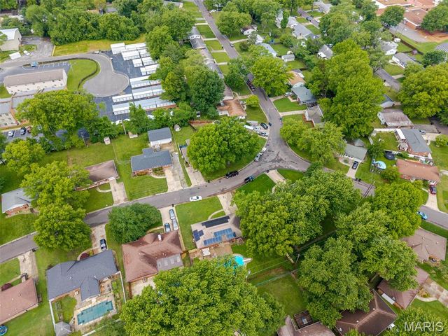 22 Buckingham Road, Belleville, IL 62226