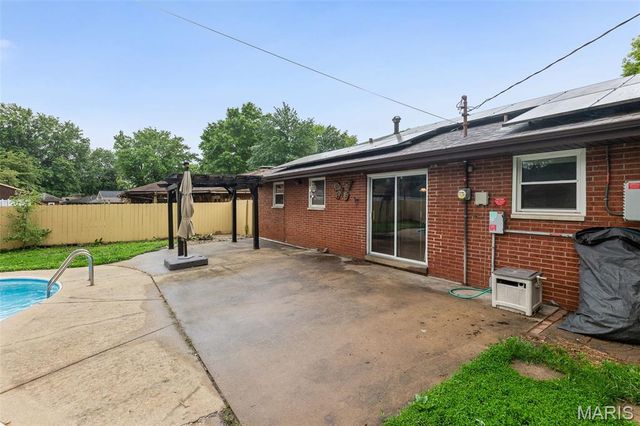 22 Buckingham Road, Belleville, IL 62226