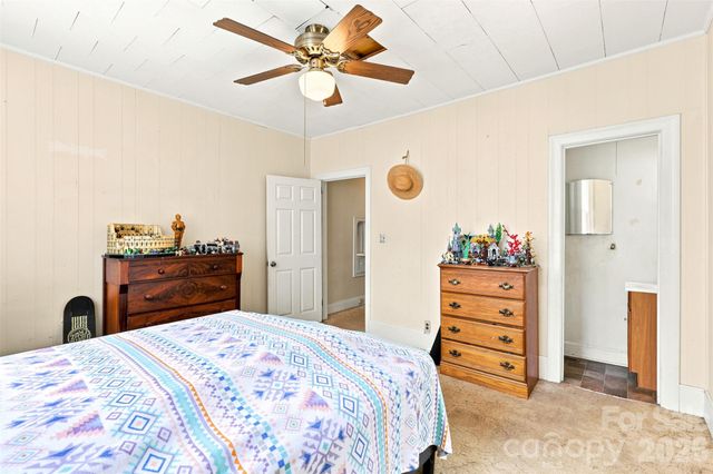 704 N Washington Street, Shelby, NC 28150