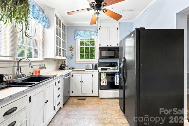 704 N Washington Street, Shelby, NC 28150