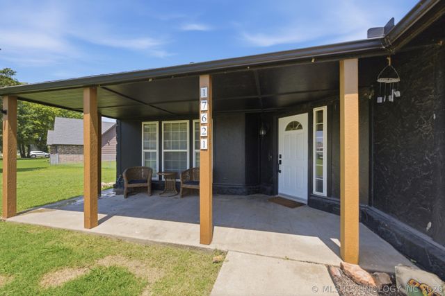 17621 E 80th Street North, Owasso, OK 74055