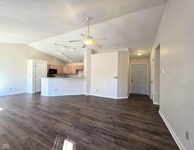 7009 Thousand Oaks Lane, Indianapolis, IN 46214