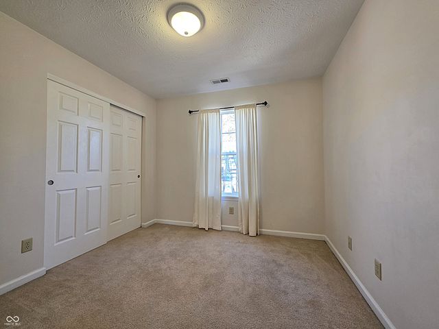 7009 Thousand Oaks Lane, Indianapolis, IN 46214