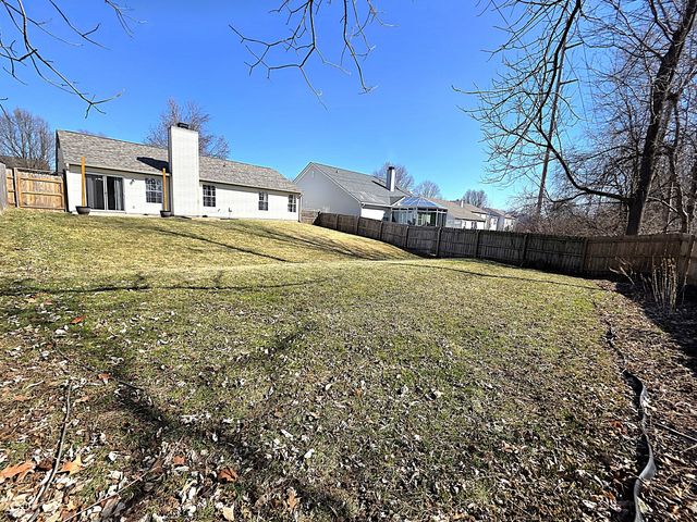 7009 Thousand Oaks Lane, Indianapolis, IN 46214