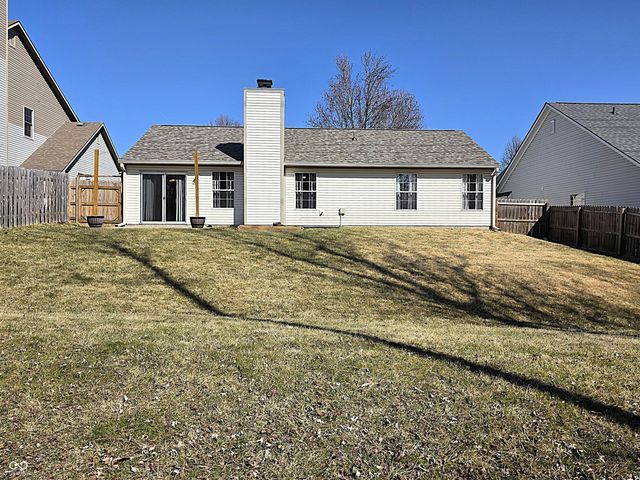 7009 Thousand Oaks Lane, Indianapolis, IN 46214