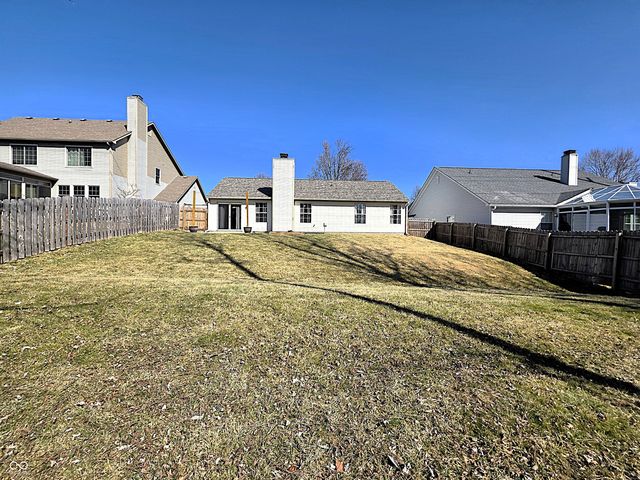 7009 Thousand Oaks Lane, Indianapolis, IN 46214