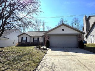 7009 Thousand Oaks Lane, Indianapolis, IN 46214