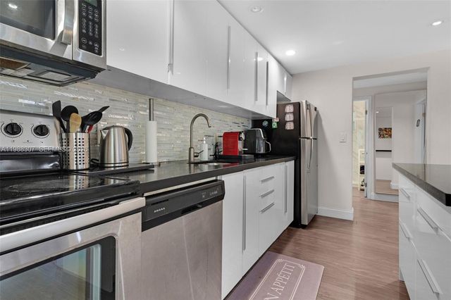 1117 Meridian Ave 5-1117, Miami Beach, FL 33139