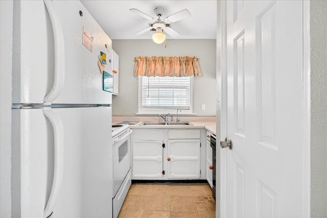 136 Port Saint Claire, Aransas Pass, TX 78336