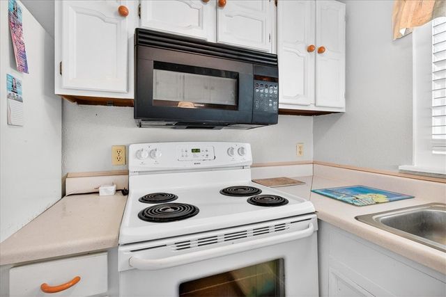 136 Port Saint Claire, Aransas Pass, TX 78336