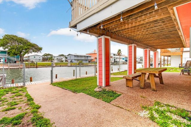 136 Port Saint Claire, Aransas Pass, TX 78336