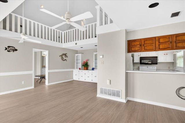 136 Port Saint Claire, Aransas Pass, TX 78336