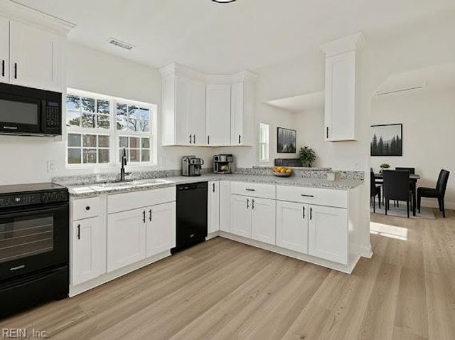 152 Lee ST, Suffolk, VA 23434