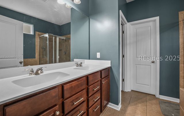 2 Keowee Ln, Beaufort, SC 29906